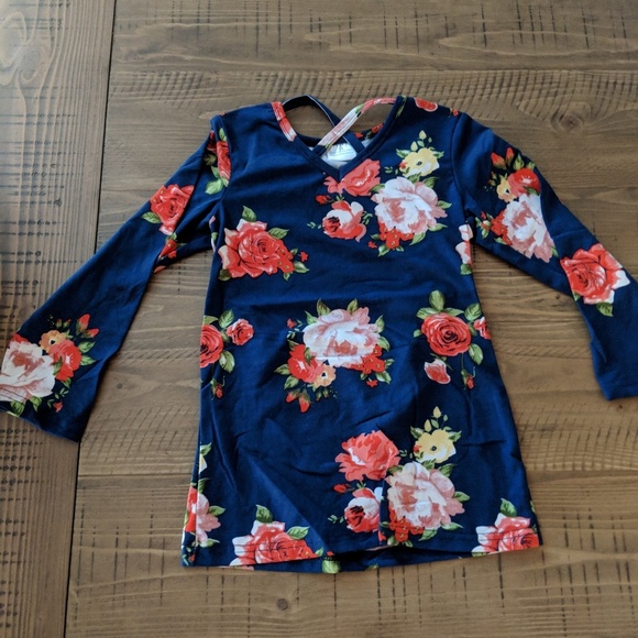 Brand new toddler shirt with flowers. - Picture 1 of 3